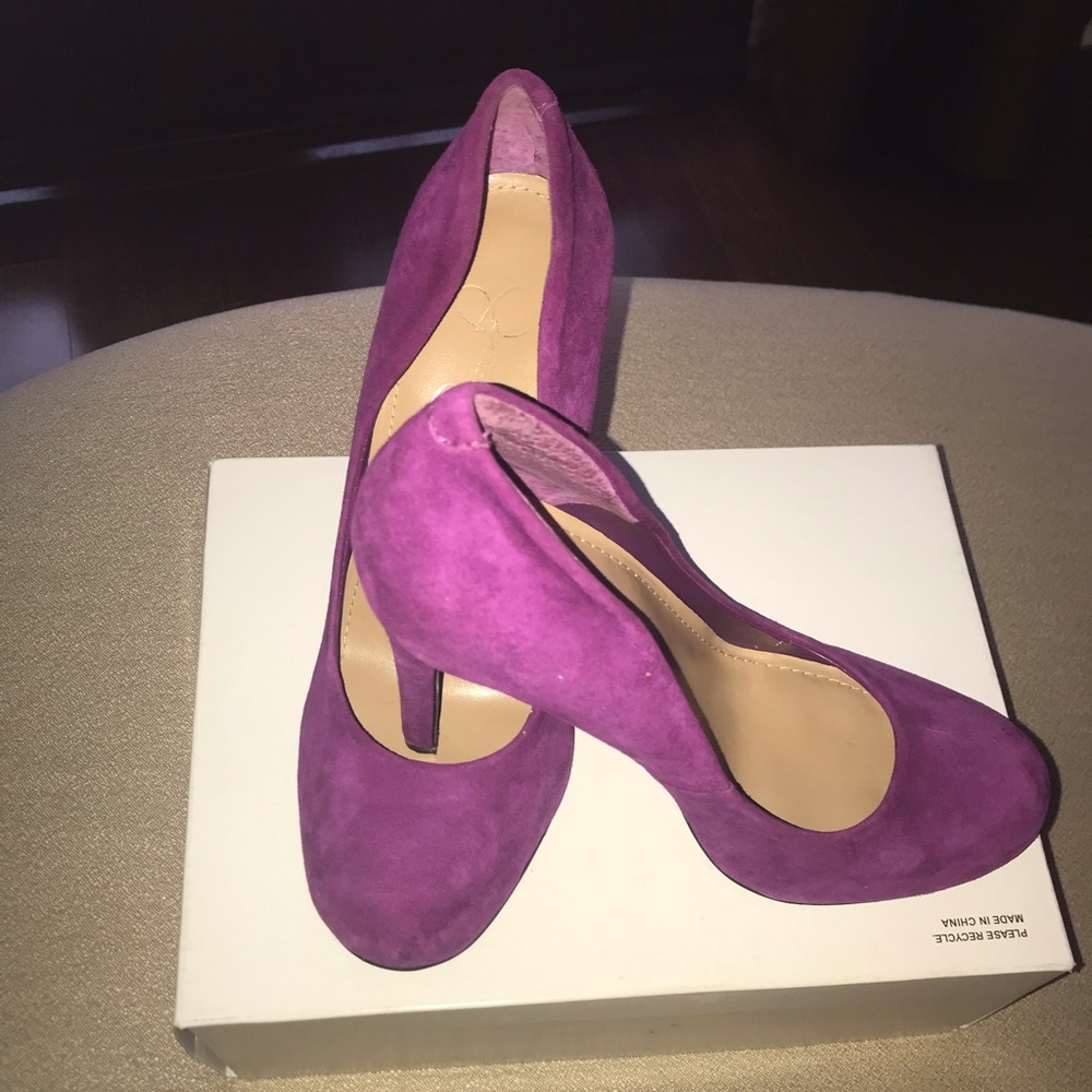 Jessica Simpson Fuchsia pumps